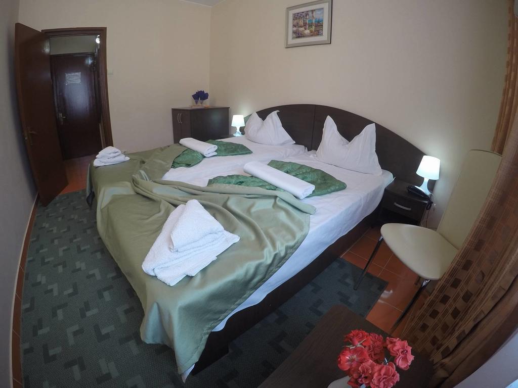 Hotel Turist Neptun Bagian luar foto